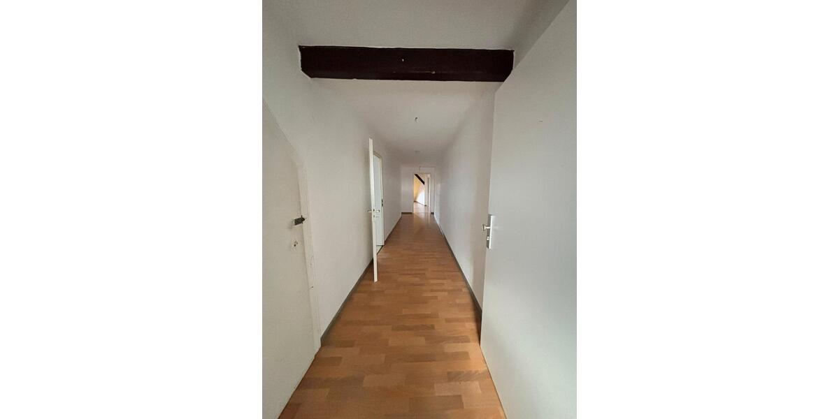 Dachgeschoßwohnung Ballenstedt - 2 Zimmer, 68 m&sup2;, 410&euro; | Angebot:26278048