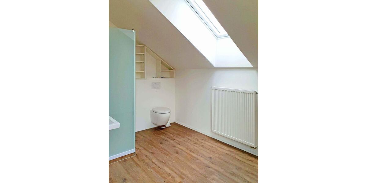 Dachgeschoßwohnung Zachenberg - 3 Zimmer, 1.350&euro; | Angebot:25370227