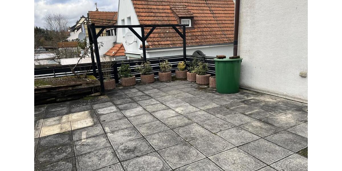 6 Zimmerwohnung mit großer Sonnenterrasse 6 zimmer