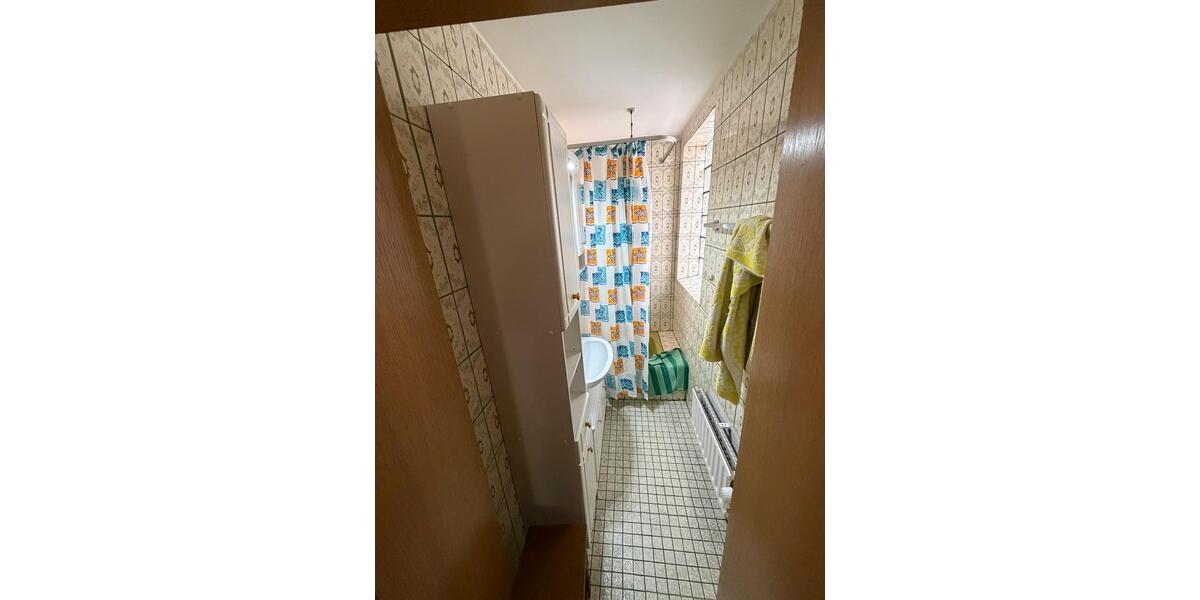 Etagenwohnung Homberg (Ohm) - 6 Zimmer, 158 m&sup2;, 1.400&euro; | Angebot:24653688