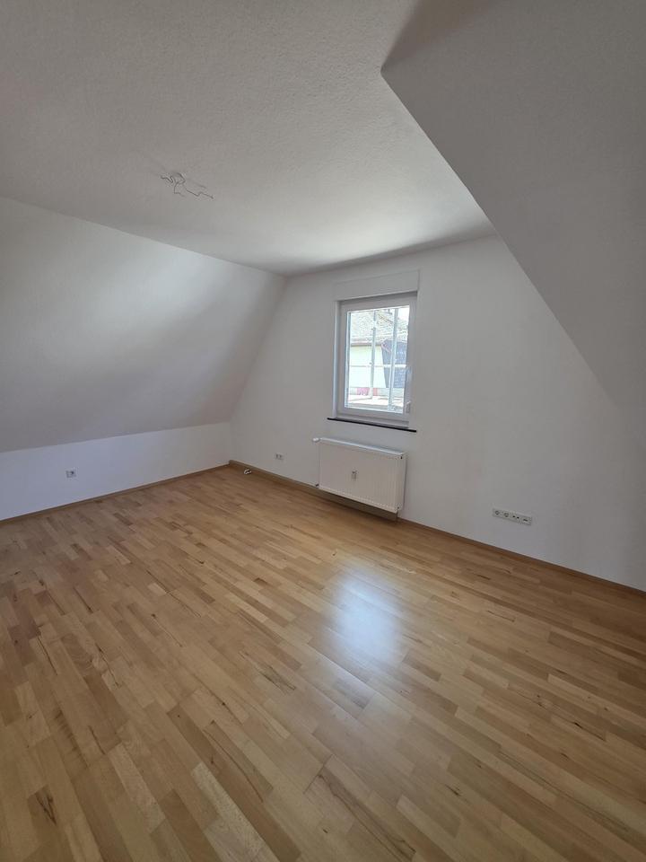 Charmante 3,5 Zimmer-Dachgeschoßwohnung mit gehobener Innenausstattung in Friedberg