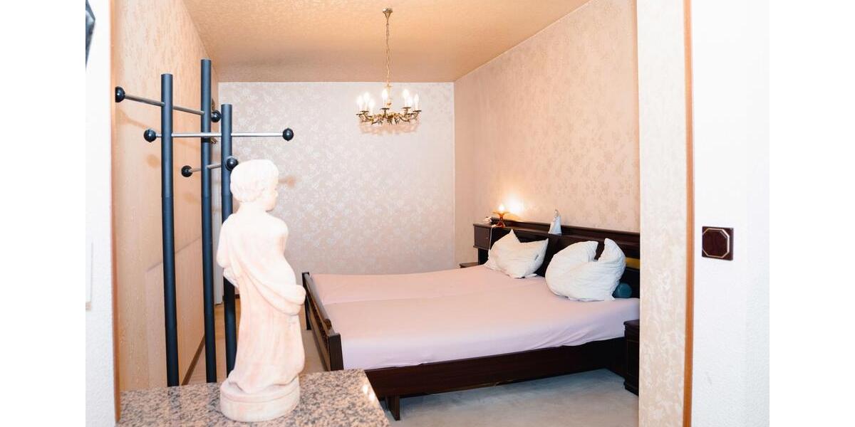Etagenwohnung Neunkirchen - 1 Zimmer, 80 m&sup2;, 750&euro; | Angebot:26145442