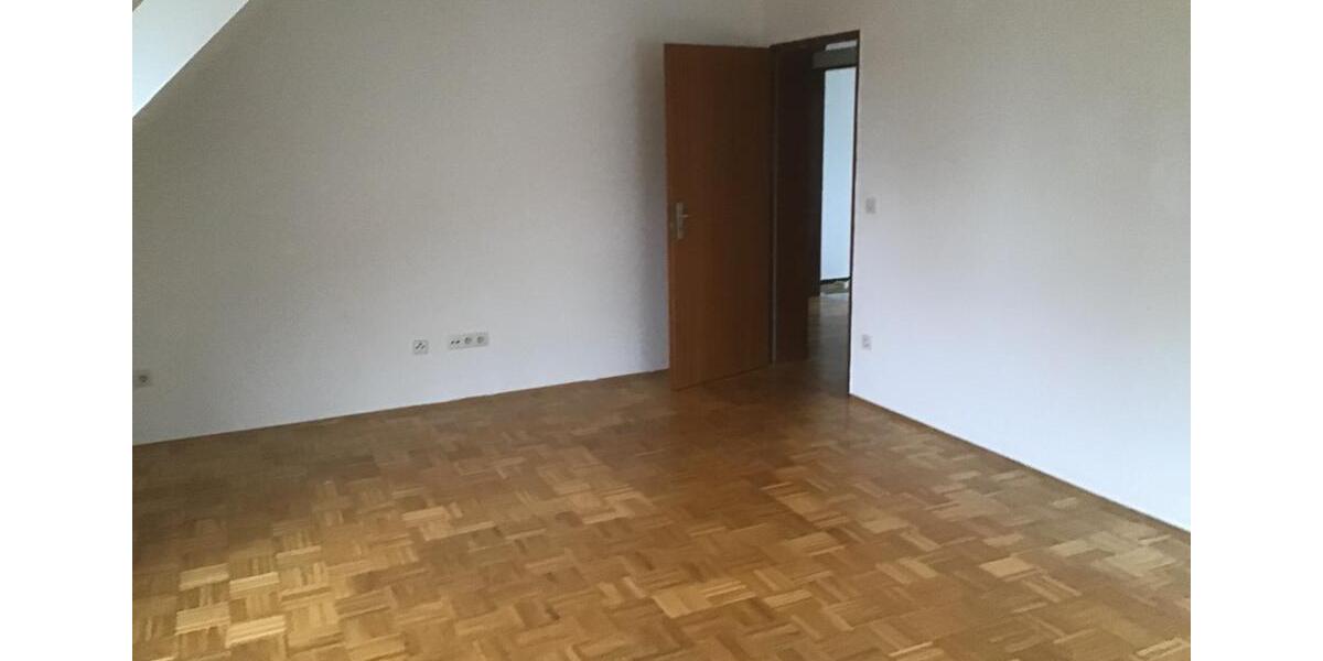 Dachgeschoßwohnung Neuenkirchen - 3 Zimmer, 86 m&sup2;, 500&euro; | Angebot:26594426