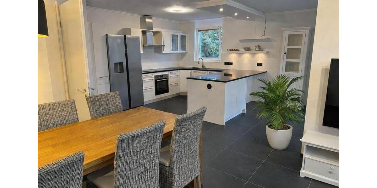 Etagenwohnung Ludwigshafen am Rhein Ludwigshafen-Oggersheim - 4 Zimmer, 117 m&sup2;, 1.290&euro; | Angebot:25053135