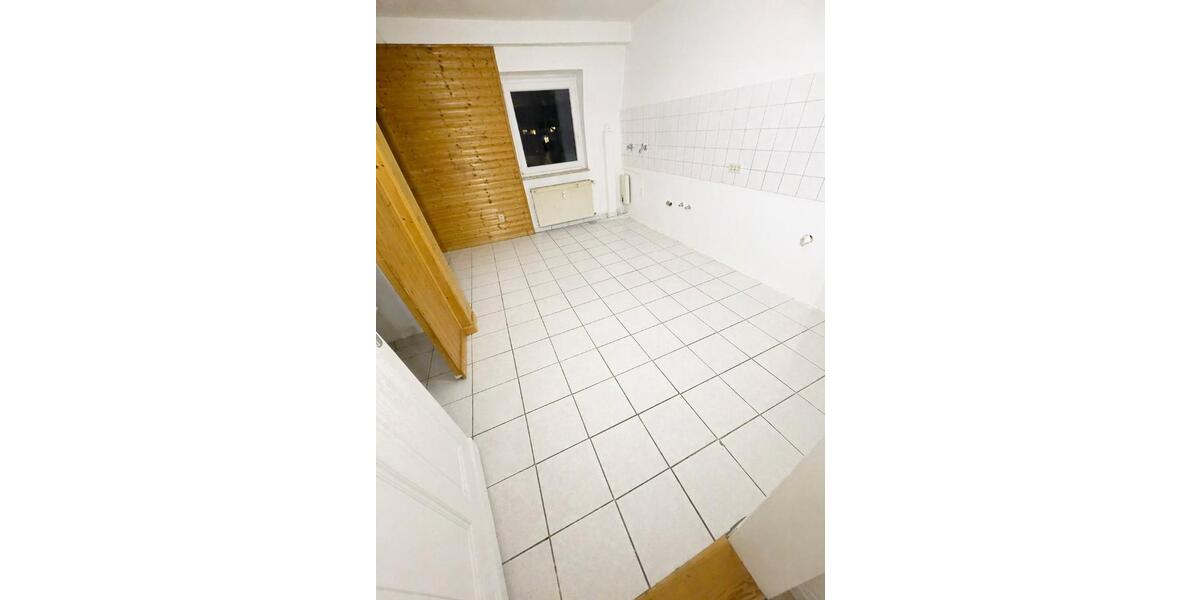 Dachgeschoßwohnung Duisburg Duisburg-Mitte - 3 Zimmer, 62 m&sup2;, 600&euro; | Angebot:26551092