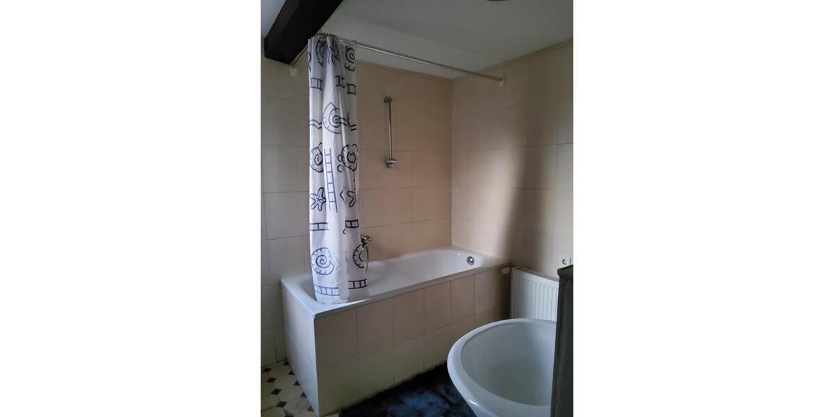 Wohnen auf Zeit Hadamar - 9 Zimmer, 140 m&sup2;, 18&euro; | Angebot:15849021