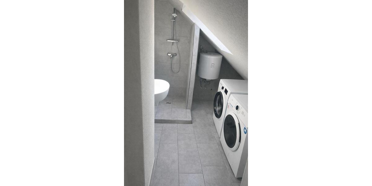 Dachgeschoßwohnung Haßmersheim - 3 Zimmer, 75 m&sup2;, 700&euro; | Angebot:25989307