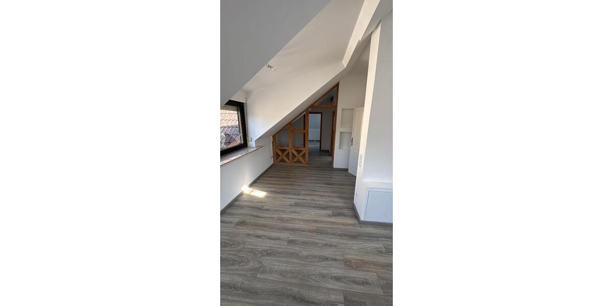 Etagenwohnung Ranstadt - 2 Zimmer, 89 m&sup2;, 890&euro; | Angebot:25907021