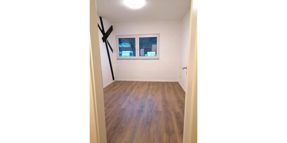Erdgeschoßwohnung Erftstadt - 3 Zimmer, 125 m&sup2;, 1.500&euro; | Angebot:25219283