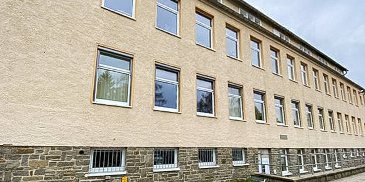 Gewerbeobjekt Zschopau - 3 Zimmer, 382 m&sup2;, 2.500&euro; | Angebot:25688262