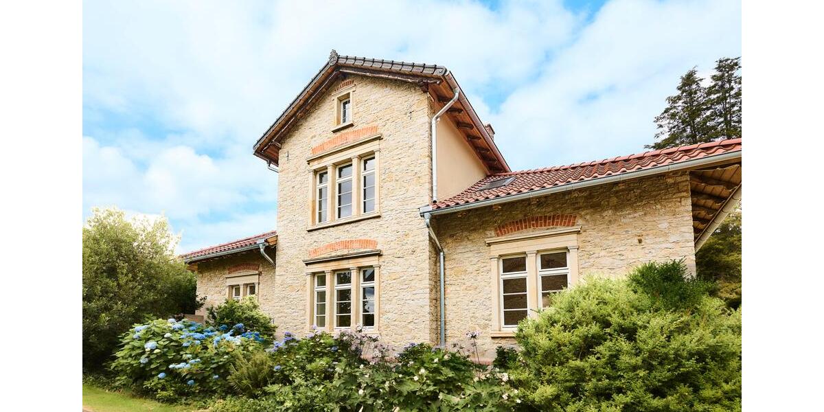 Erdgeschoßwohnung Detmold Hiddesen - 3 Zimmer, 143 m&sup2;, 1.859&euro; | Angebot:25807068