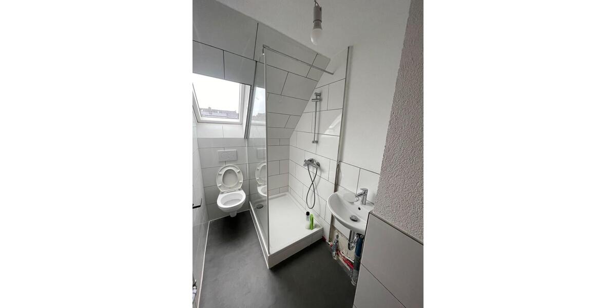 Dachgeschoßwohnung Villingen-Schwenningen Schwenningen - 1 Zimmer, 75 m&sup2;, 1.050&euro; | Angebot:25161035