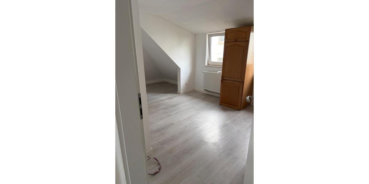 Dachgeschoßwohnung Siegen - 2 Zimmer, 59 m&sup2;, 600&euro; | Angebot:26613578