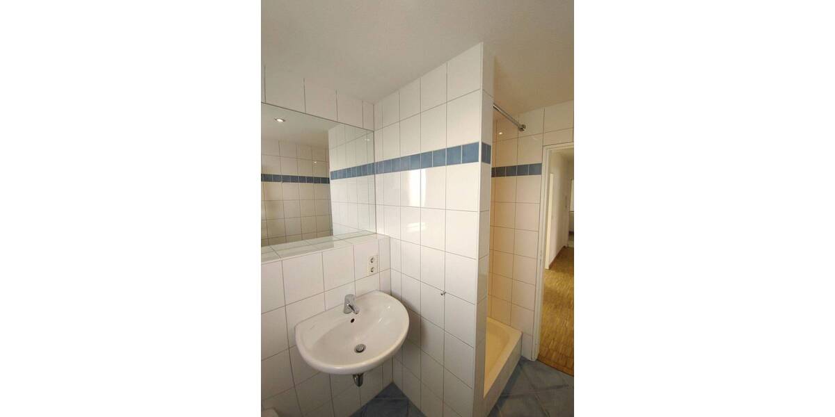 Etagenwohnung Mannheim Neckarau - 3 Zimmer, 74 m&sup2;, 730&euro; | Angebot:26673946