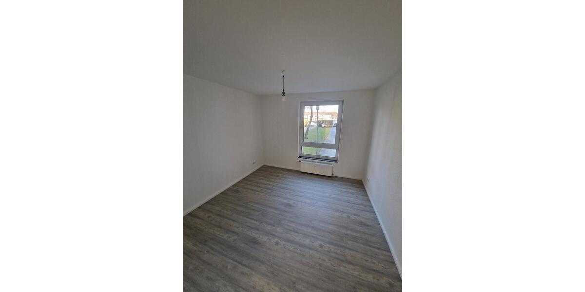 Erdgeschoßwohnung Isernhagen - 3 Zimmer, 75 m&sup2;, 950&euro; | Angebot:25409436