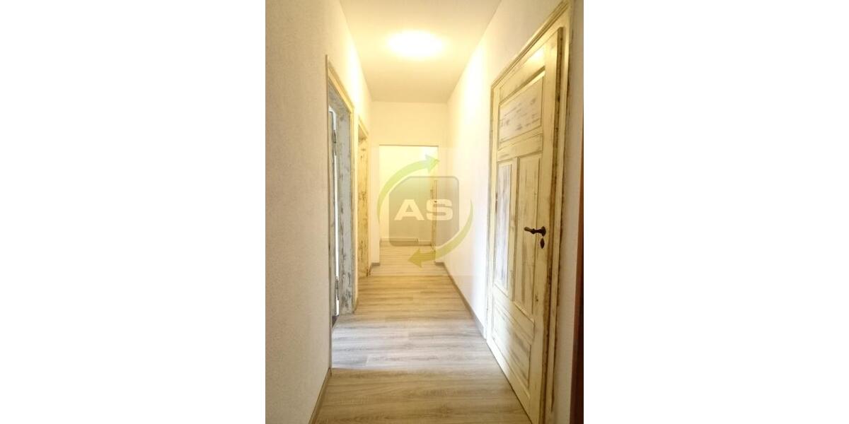 Erdgeschoßwohnung Zwickau - 3 Zimmer, 80 m&sup2;, 499&euro; | Angebot:25902787