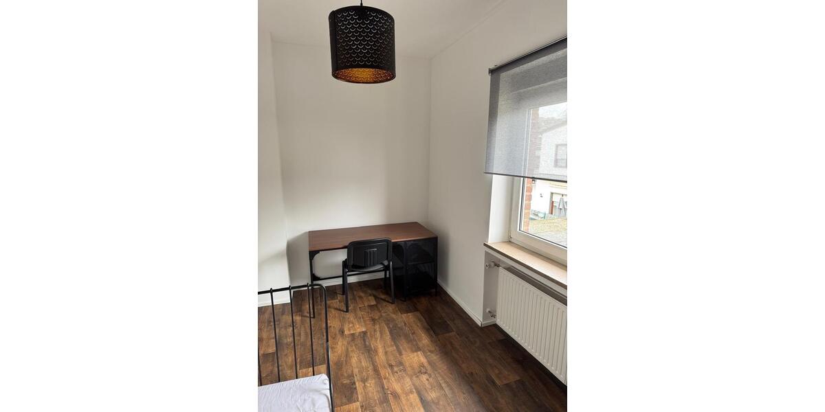 WG-Zimmer 5er WG möbliert 5 zimmer