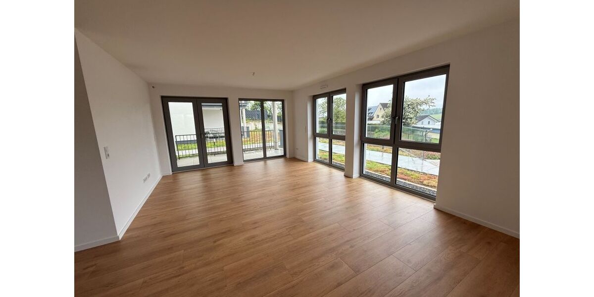 Schöne 4 Zimmer Wohnung in zentraler Lage nahe A4, schnell in Köln - Erdgeschoßwohnung Wiehl Drabenderhöhe | Angebot:26568231