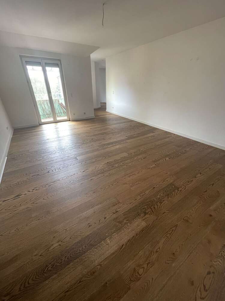 Wohnung zum Mieten in Frankfurt am Main 1.475 € 93 m²