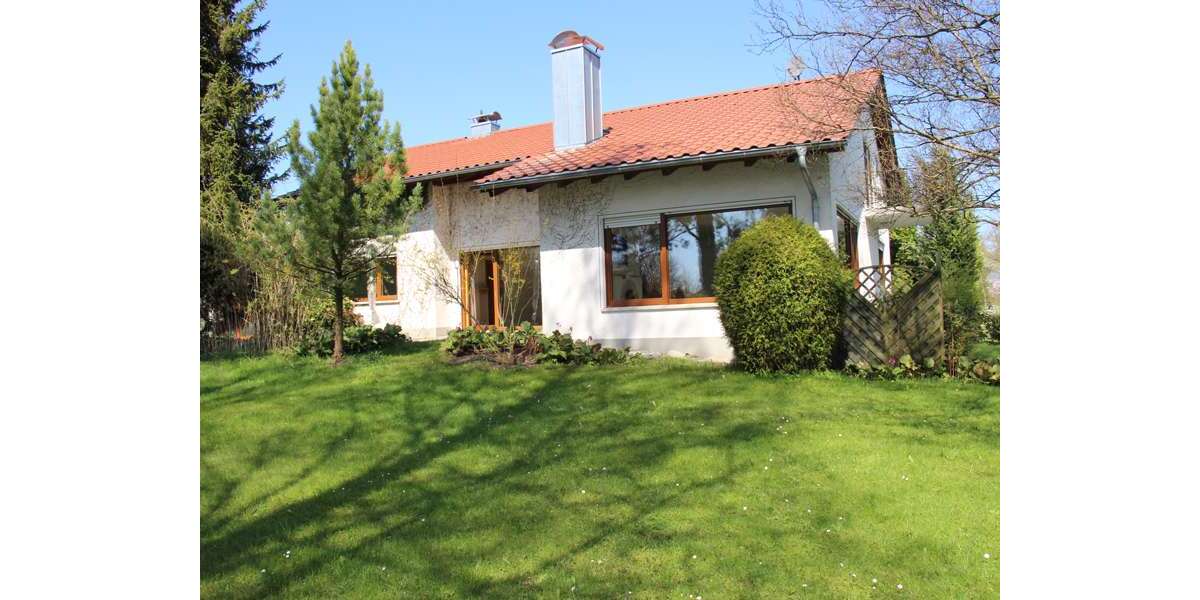 Einfamilienhaus Lautrach - 9 Zimmer, 250 m&sup2;, 2.100&euro; | Angebot:24818637