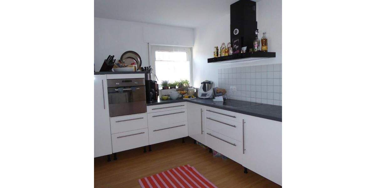 Etagenwohnung Rosbach vor der Höhe Rodheim - 7 Zimmer, 170 m&sup2;, 1.550&euro; | Angebot:24657672