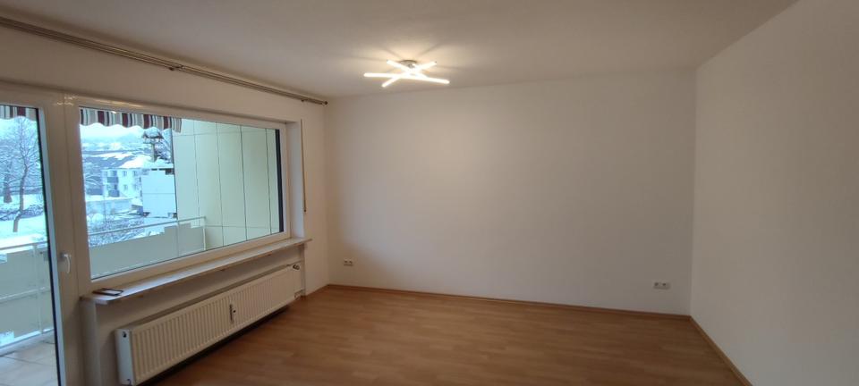 Etagenwohnung Wunsiedel - 2 Zimmer, 68 m&sup2;, 530&euro; | Angebot:25906808