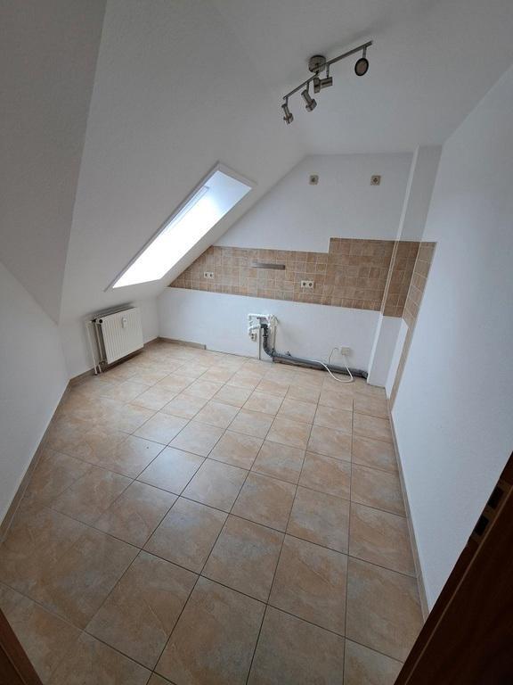 Wunderschöne 3-Raum-Maisonette-Wohnung mit ausgebauten Spitzboden ab sofort zu vermieten zimmer