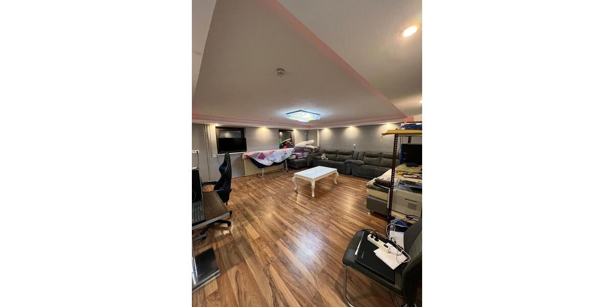 Doppelhaushälfte Weichs - 6 Zimmer, 160 m&sup2;, 3.400&euro; | Angebot:25841108