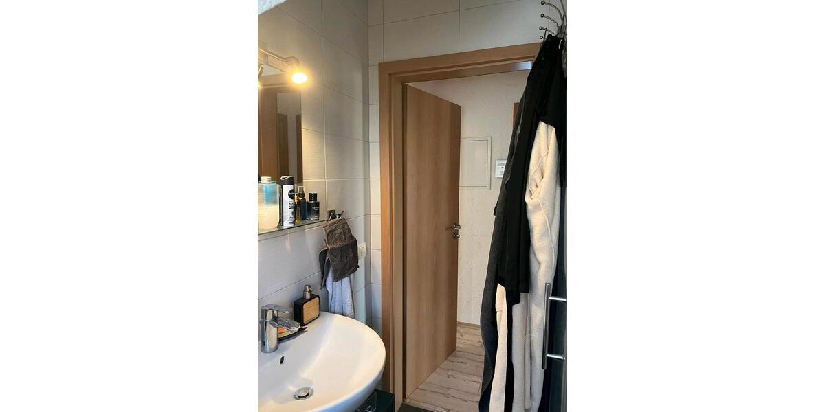 Dachgeschoßwohnung Bammental - 1.5 Zimmer, 60 m&sup2;, 800&euro; | Angebot:25446950