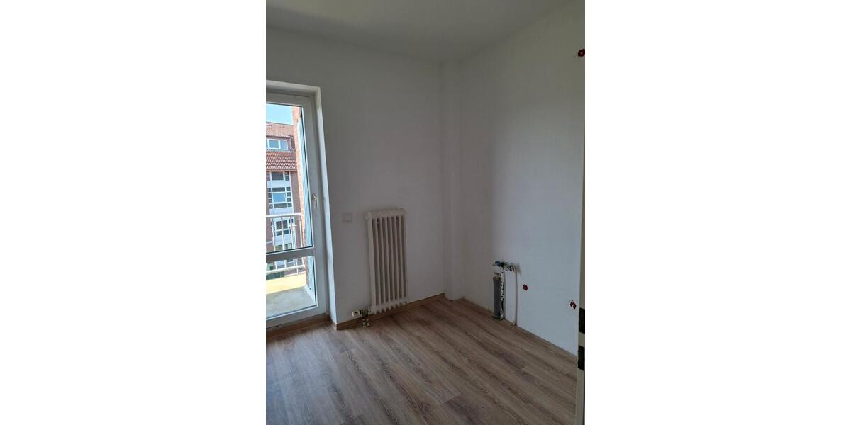 Etagenwohnung Emden - 4 Zimmer, 88 m&sup2;, 618&euro; | Angebot:25989525