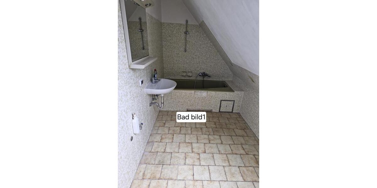 Dachgeschoßwohnung Wetzlar Altenberger Straße - 2 Zimmer, 65 m&sup2;, 500&euro; | Angebot:25262799