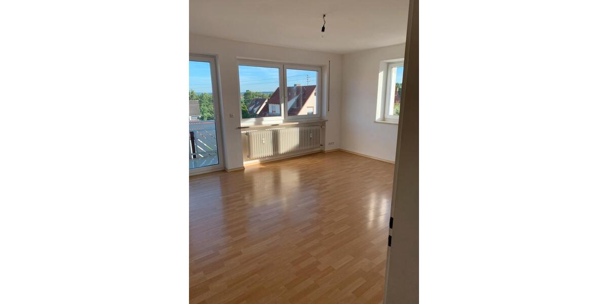 Etagenwohnung Günzburg - 4 Zimmer, 100 m&sup2;, 1.050&euro; | Angebot:26577655