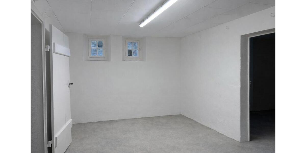 Doppelhaushälfte Schwäbisch Hall - 8 Zimmer, 181 m&sup2;, 2.300&euro; | Angebot:25537792