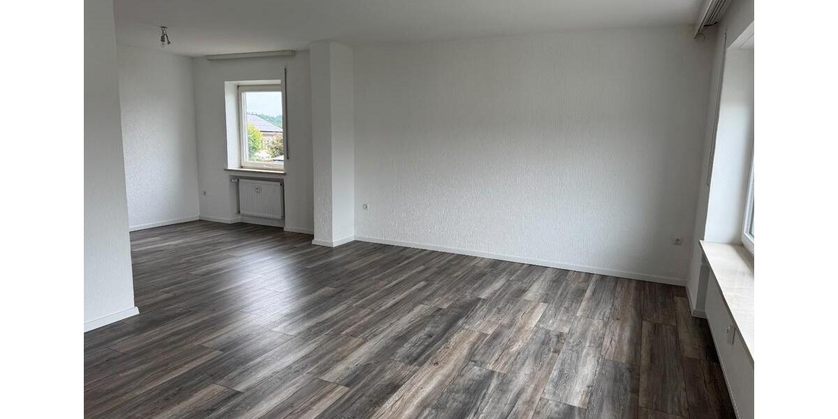 Etagenwohnung Simbach - 4 Zimmer, 97 m&sup2;, 850&euro; | Angebot:26363023