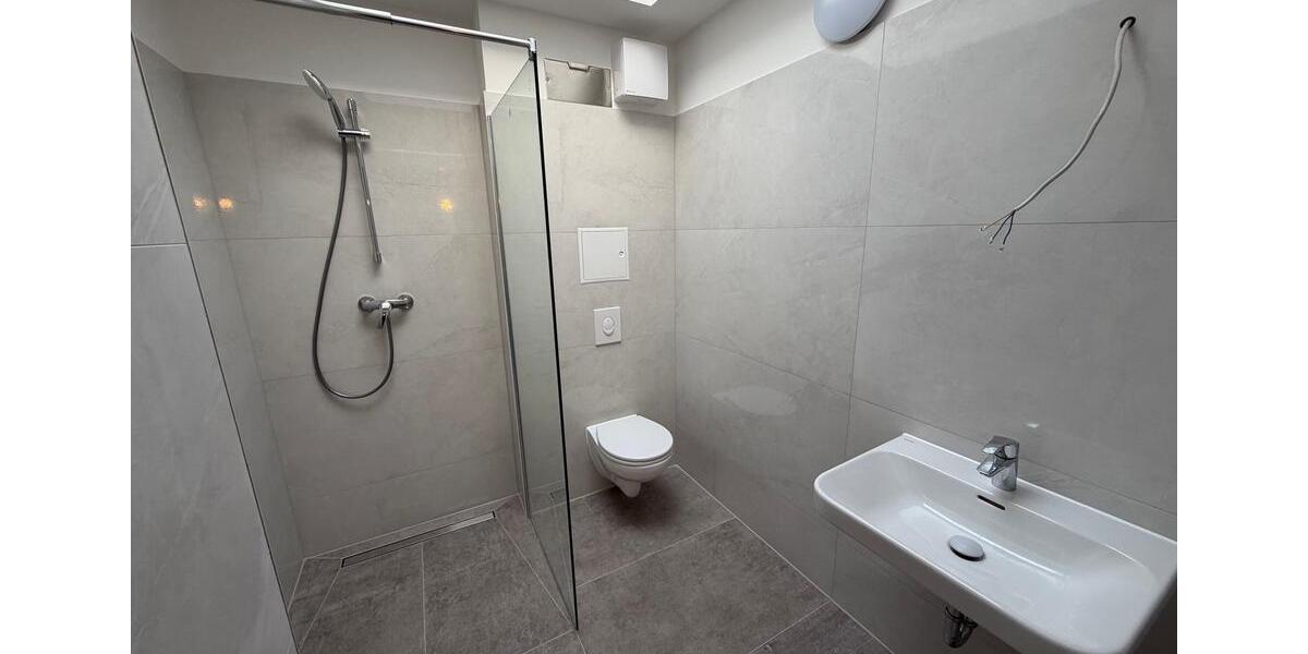 Dachgeschoßwohnung Berlin Treptow-Köpenick - 2 Zimmer, 65 m&sup2;, 1.430&euro; | Angebot:22987353