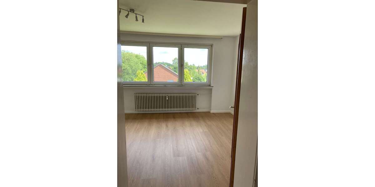 Etagenwohnung Bergen - 3 Zimmer, 74 m&sup2;, 500&euro; | Angebot:27111086