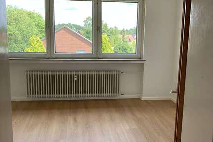 Wohnung Bergen - 3 Zimmer, 74 m&sup2;, 500&euro; | Angebot:27111086