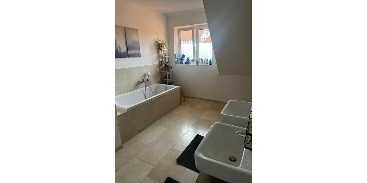 Mehrfamilienhaus, Wohnhaus Lehre - 5 Zimmer, 180 m&sup2;, 1.890&euro; | Angebot:26609584