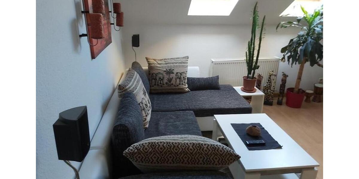 Dachgeschoßwohnung Altenburg - 2 Zimmer, 56 m&sup2;, 345&euro; | Angebot:26143763