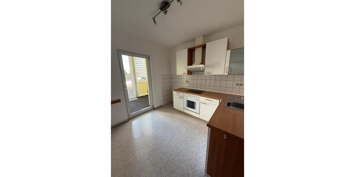 Etagenwohnung Staßfurt - 2 Zimmer, 66 m&sup2;, 450&euro; | Angebot:25948615