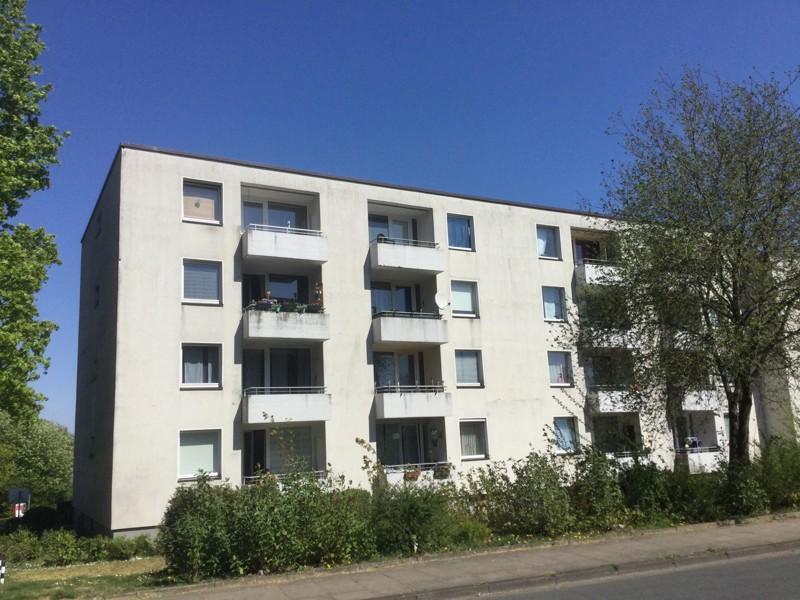 Ansprechende, weitläufige 3-Zimmer-Wohnung mit Balkon zimmer