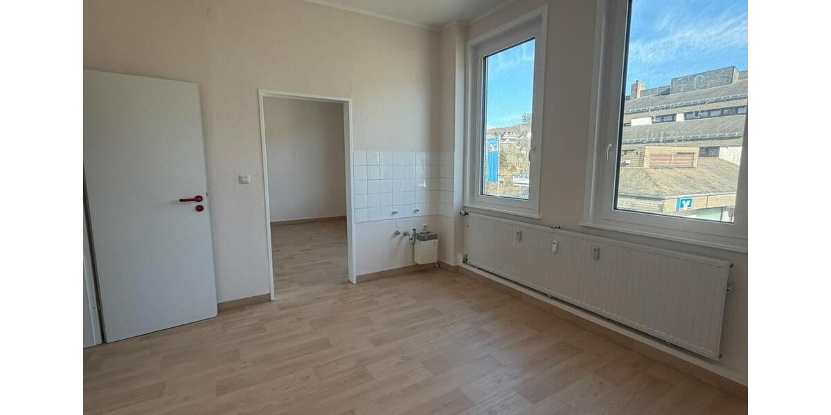Etagenwohnung Olsberg - 8 Zimmer, 152 m&sup2;, 1.050&euro; | Angebot:25479708