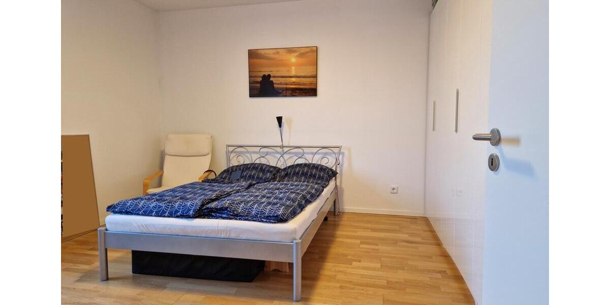 3-Zi. Wohnung mit großer Dachterrasse, Einbauküche, 2 TG-Stellplätzen 3 zimmer