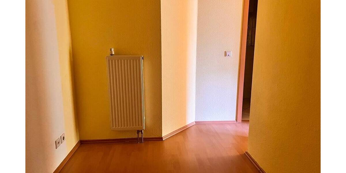 Etagenwohnung Plauen Westend - 2 Zimmer, 67 m&sup2;, 335&euro; | Angebot:26308225