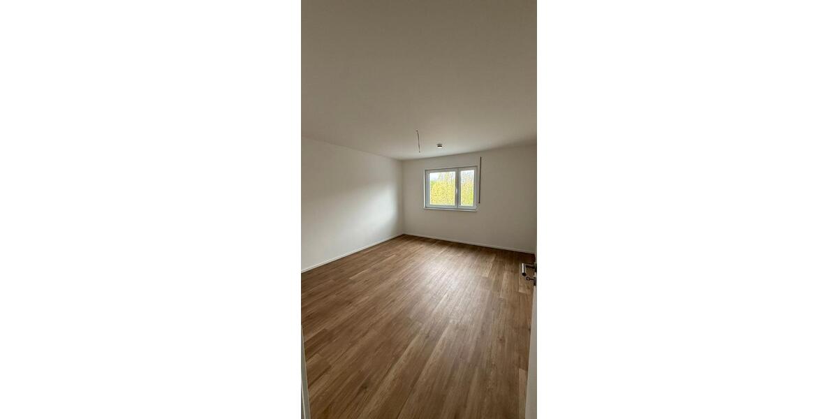 Etagenwohnung Amberg - 4 Zimmer, 112 m&sup2;, 1.341&euro; | Angebot:26351389