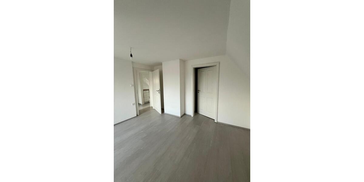 Dachgeschoßwohnung Rendsburg - 4 Zimmer, 76 m&sup2;, 898&euro; | Angebot:25368896
