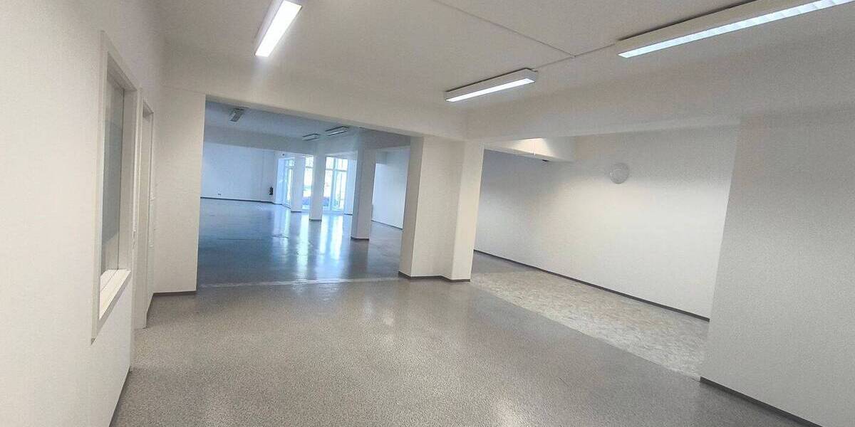 Gewerbeobjekt Chemnitz Altendorf - 3 Zimmer, 245 m&sup2;, 1.400&euro; | Angebot:26816315