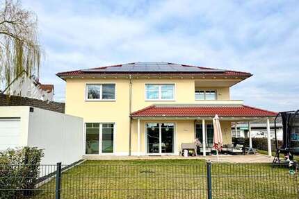 Haus Schnaittach - 6 Zimmer, 220 m&sup2;, 2.650&euro; | Angebot:25832321