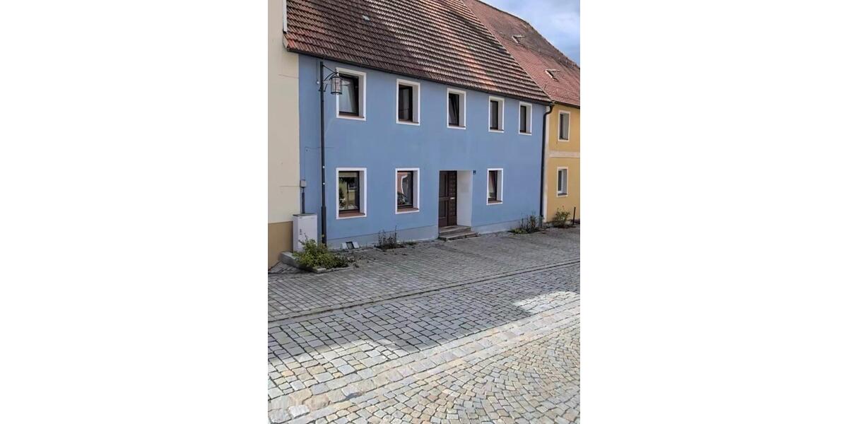 Erdgeschoßwohnung Kemnath - 3 Zimmer, 119 m&sup2;, 9&euro; | Angebot:26195148