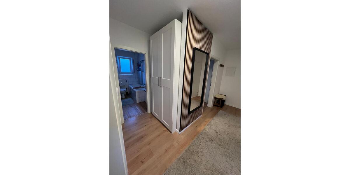 Etagenwohnung Lage - 1 Zimmer, 71 m&sup2;, 590&euro; | Angebot:25719986